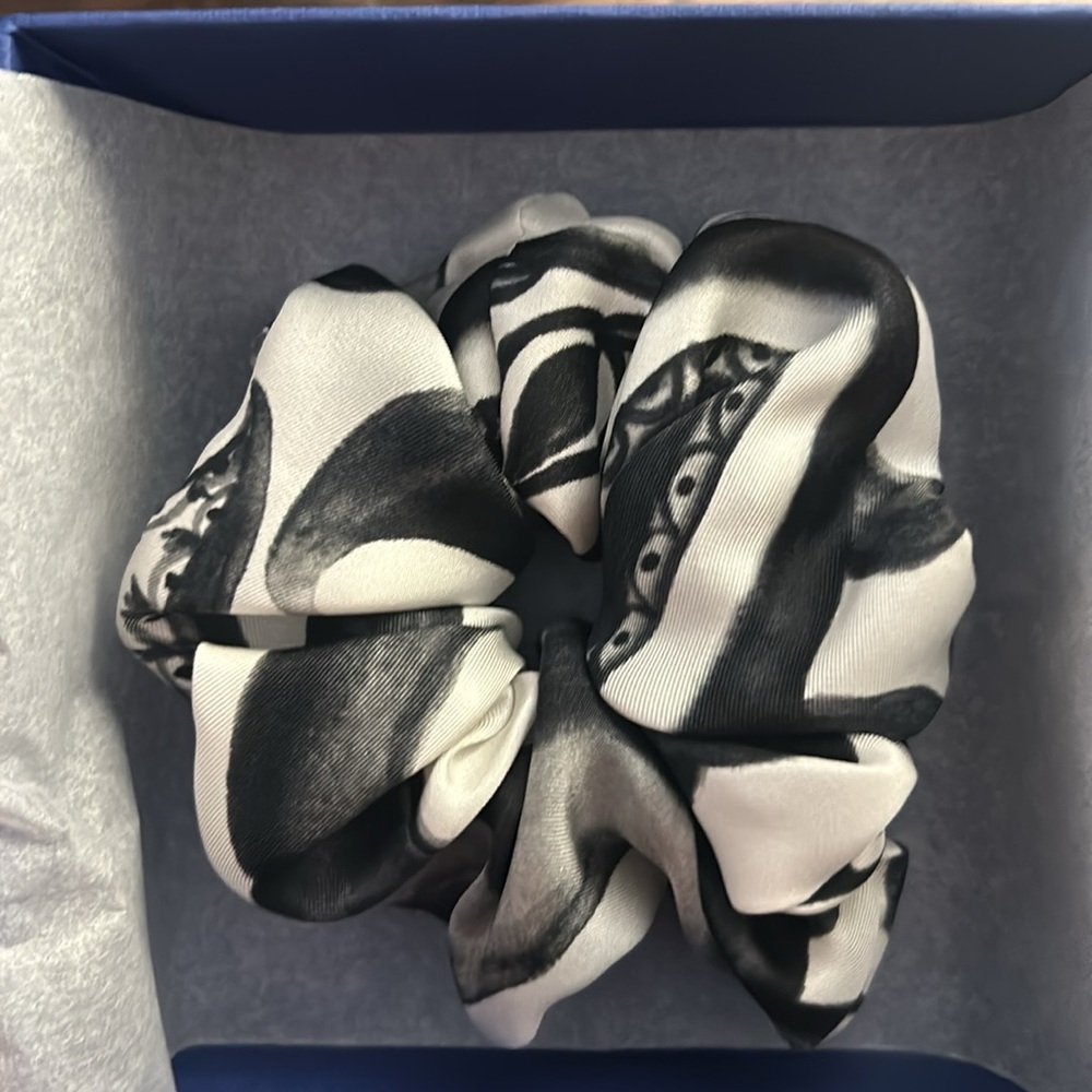 Limited edition Sarah Flint “All Aboard” scrunchie